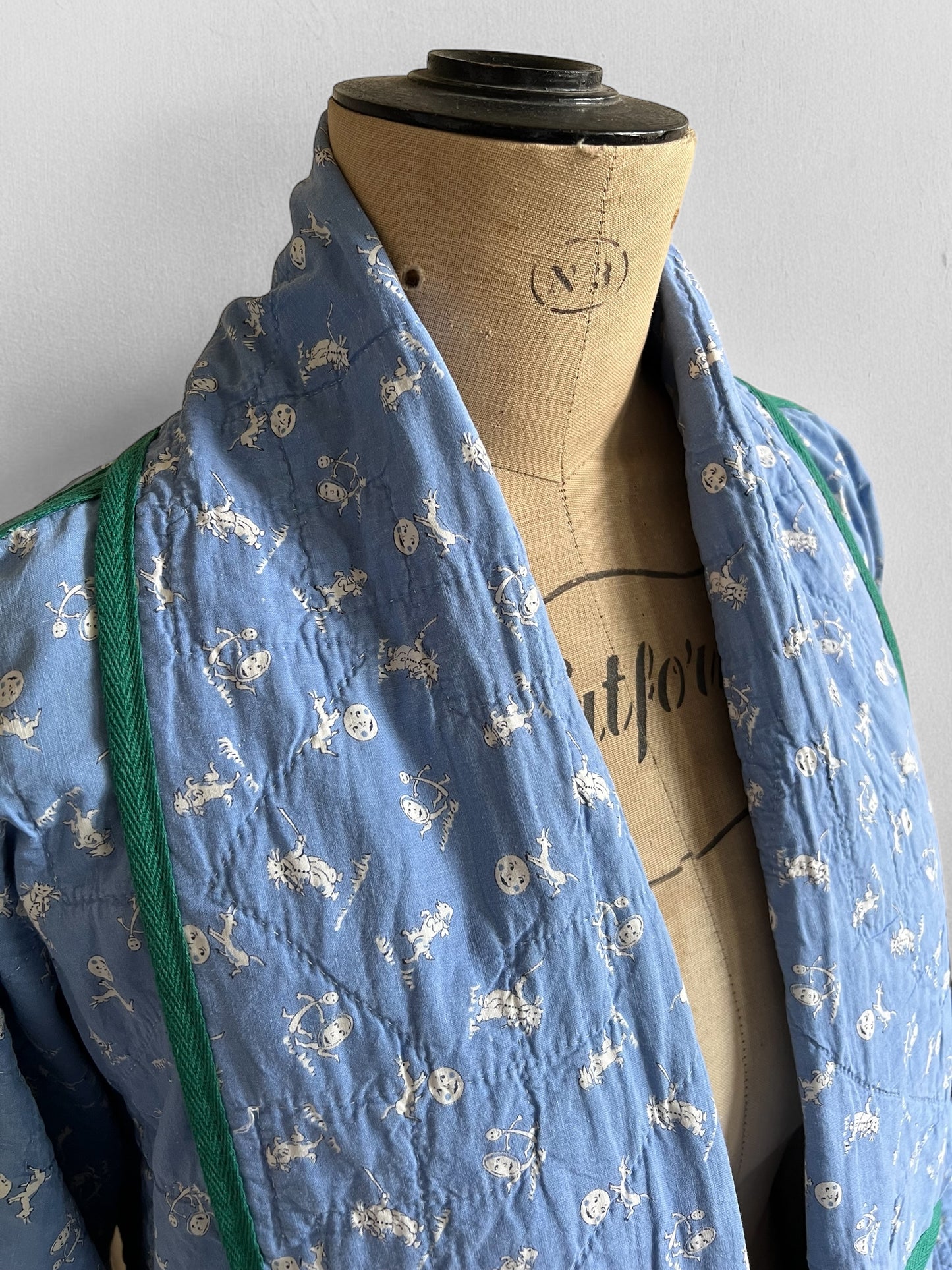 American 1930's Tulip pattern Reversible Quilt Coat